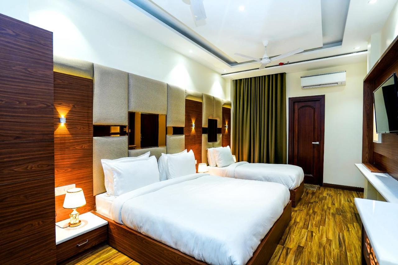 Hotel Aura Grand By Levelup Hotels Amritsar Zewnętrze zdjęcie